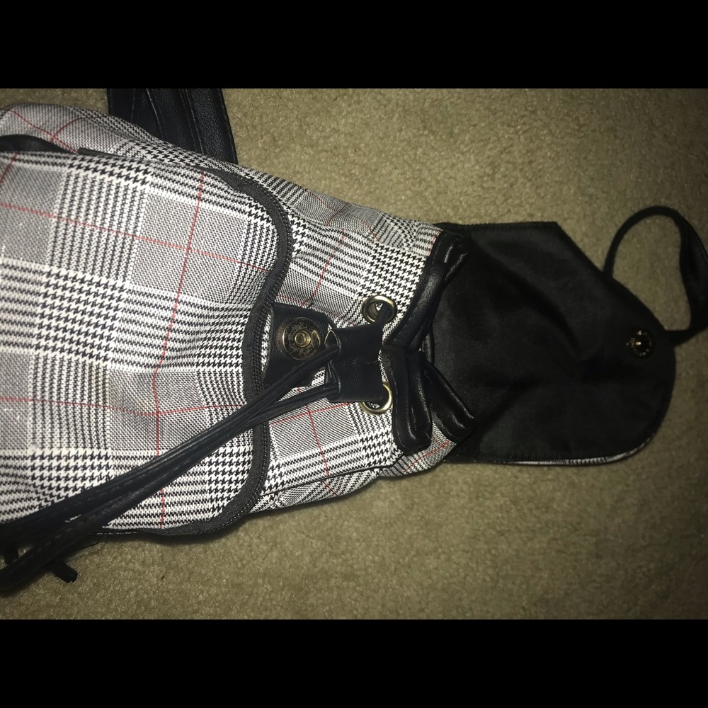 Small backpack - Picture 3 of 3